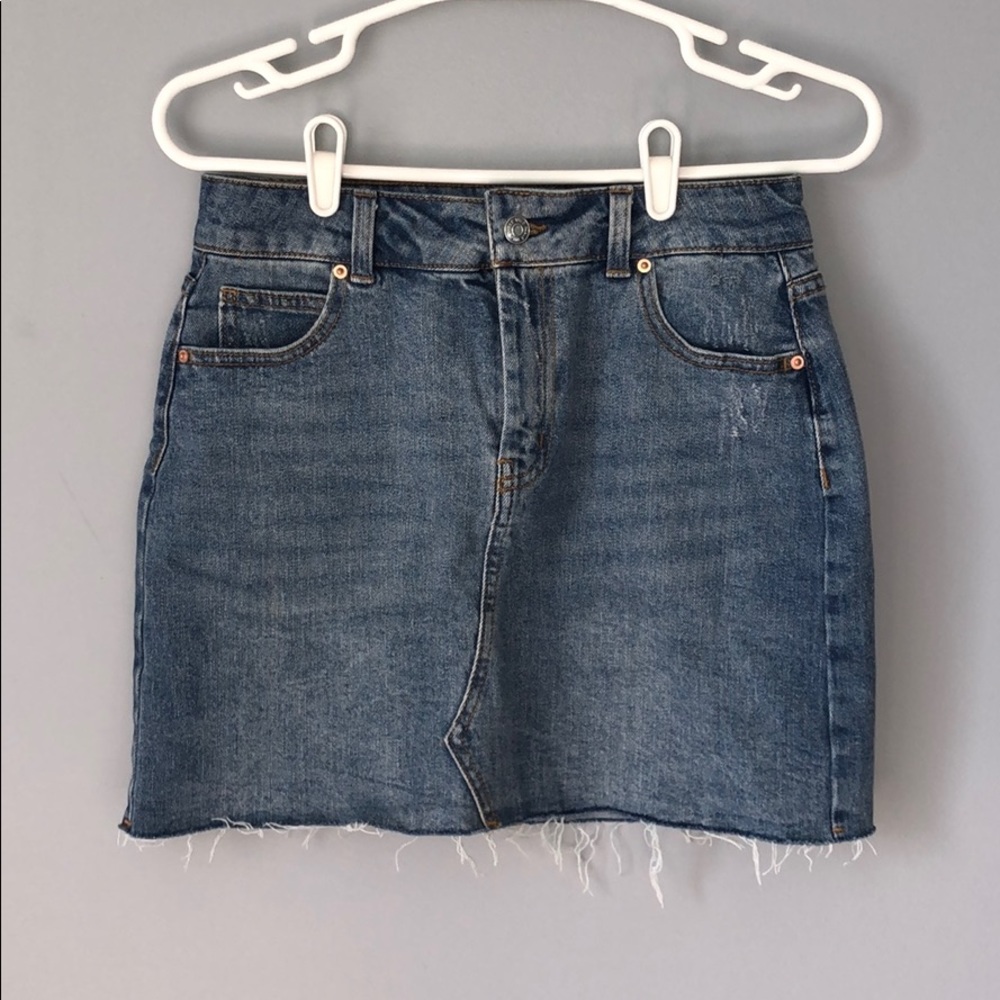 NWOT’s Wild Fable Jean Skirt